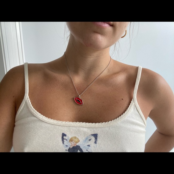 Marc Jacobs Red Lips Necklace 💋 - Picture 2 of 5